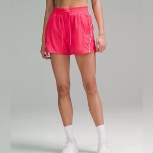 License to Train High-Rise Lightweight Short 4" in Glaze Pink